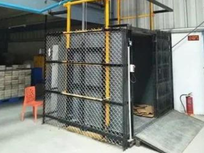 goods lift